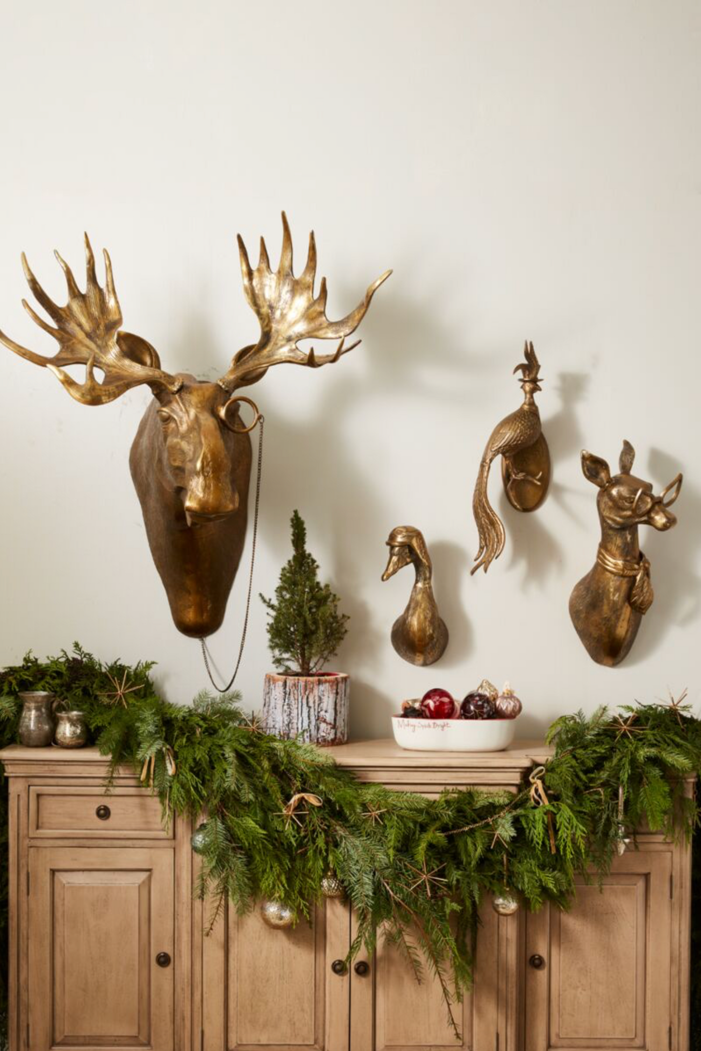 Eric and Eloise Collection - Emerson the Bird with a Top Hat Bronze Hanging Wall Mount